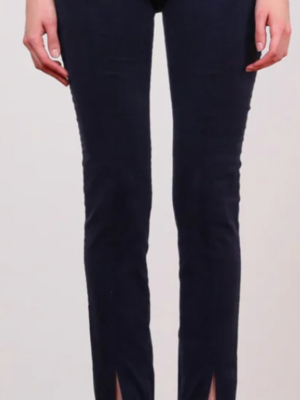 Avenue Montaigne Straight with Front Slit